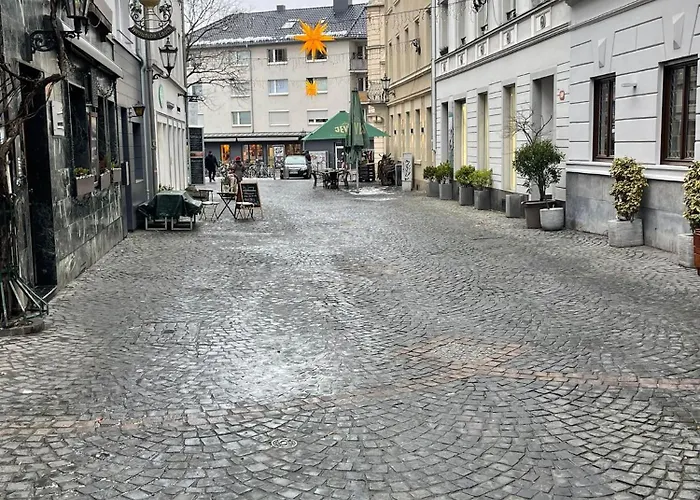 Haus Zum Bacchus Privates Einzelzimmer Nahe Bahnhof Roemisches Theater, アパート マインツ